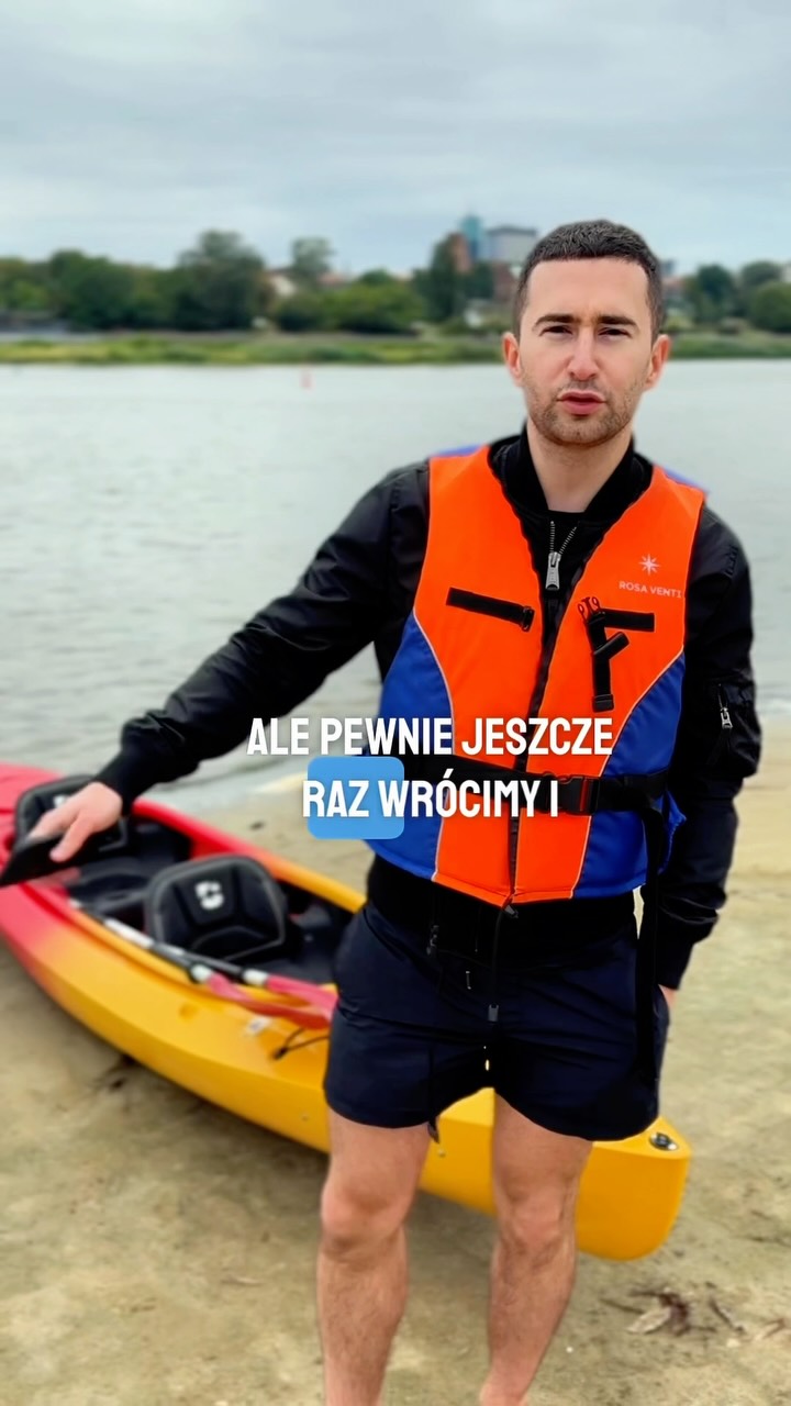 Spływy Waszymi oczami 🛶👀
Jak widać i słychać – nawet gdy pogoda nie rozpieszcza, na Wiśle jest fajnie! 👌  Widoki na Warszawę, dzika przyroda, plusk rzeki i chwile spędzone na wodzie sprawiają, że to zawsze dobrze wykorzystany czas 💙  Więc: wyloguj się i chodź na kajak w stolicy! 🙃
#chodznakajak #kajakwstolicy #warszawa #wisła #kajaki