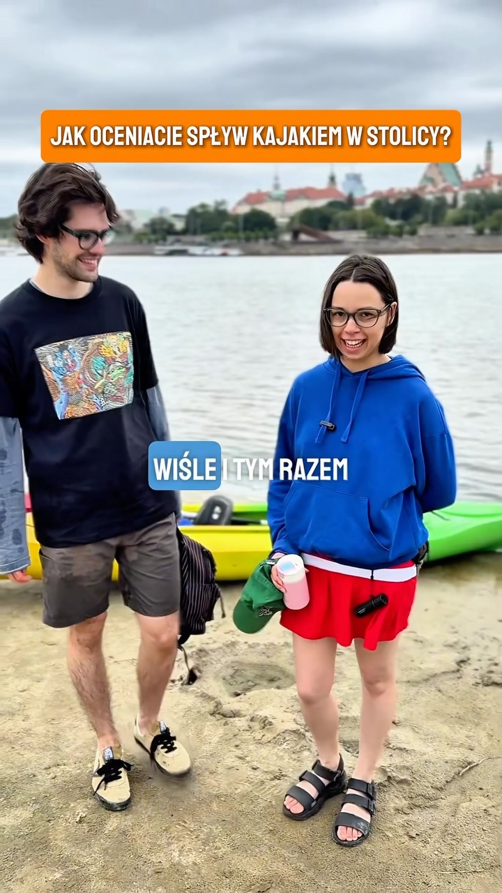 Niektórzy spływają z nami pierwszy, a potem kolejny i kolejny raz 🙂 Warto spróbować! 🛶  #chodznakajak #kajakwstolicy #warszawa #wisła #kajaki